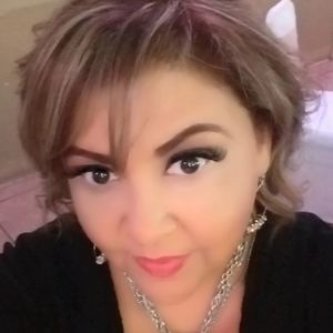 Meet your Posher, Mirna